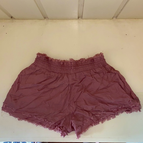 Mauve Flowy Shorts - Picture 2 of 3